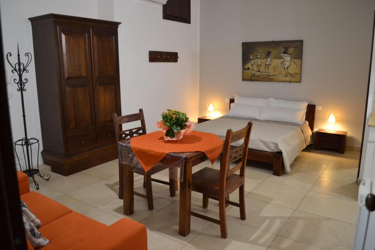 Apartamento Il Moro E La Siciliana Trapani Exterior foto
